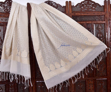 Load image into Gallery viewer, White Benarasi Dupatta