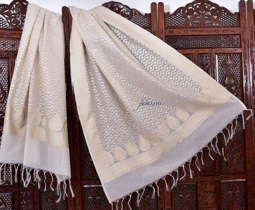 White Benarasi Dupatta