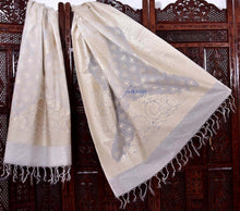 Load image into Gallery viewer, White Benarasi Dupatta