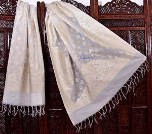 White Benarasi Dupatta